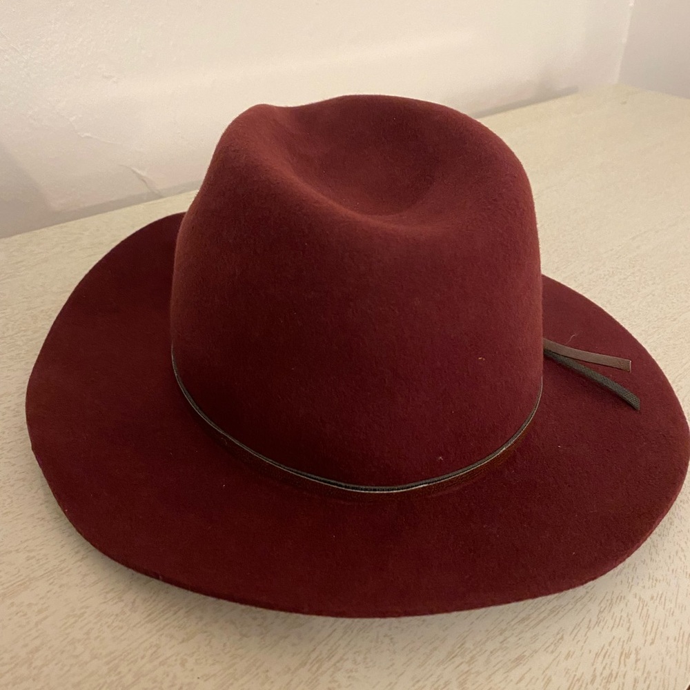 Delux 100% Wool Hat